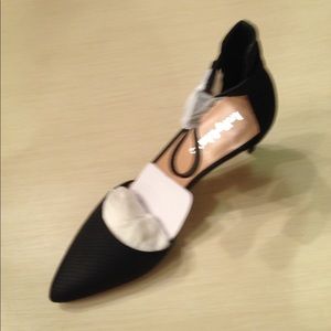 Ladies shoes